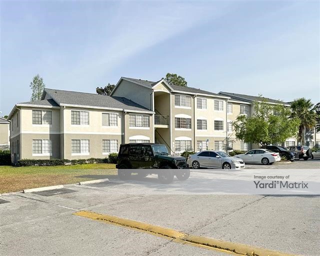  Apartments On St Johns Bluff Rd with Simple Decor